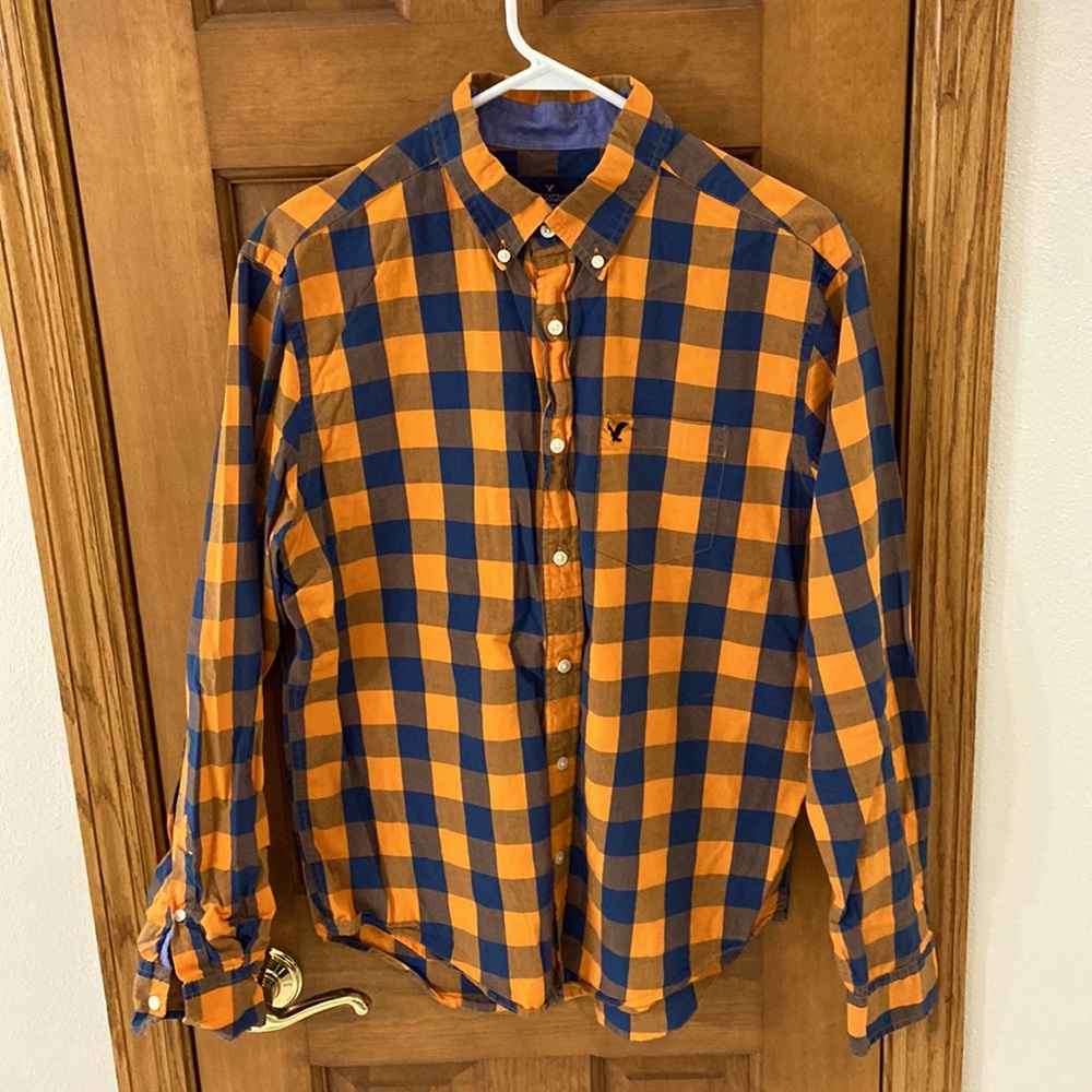 American Eagle button down mens medium